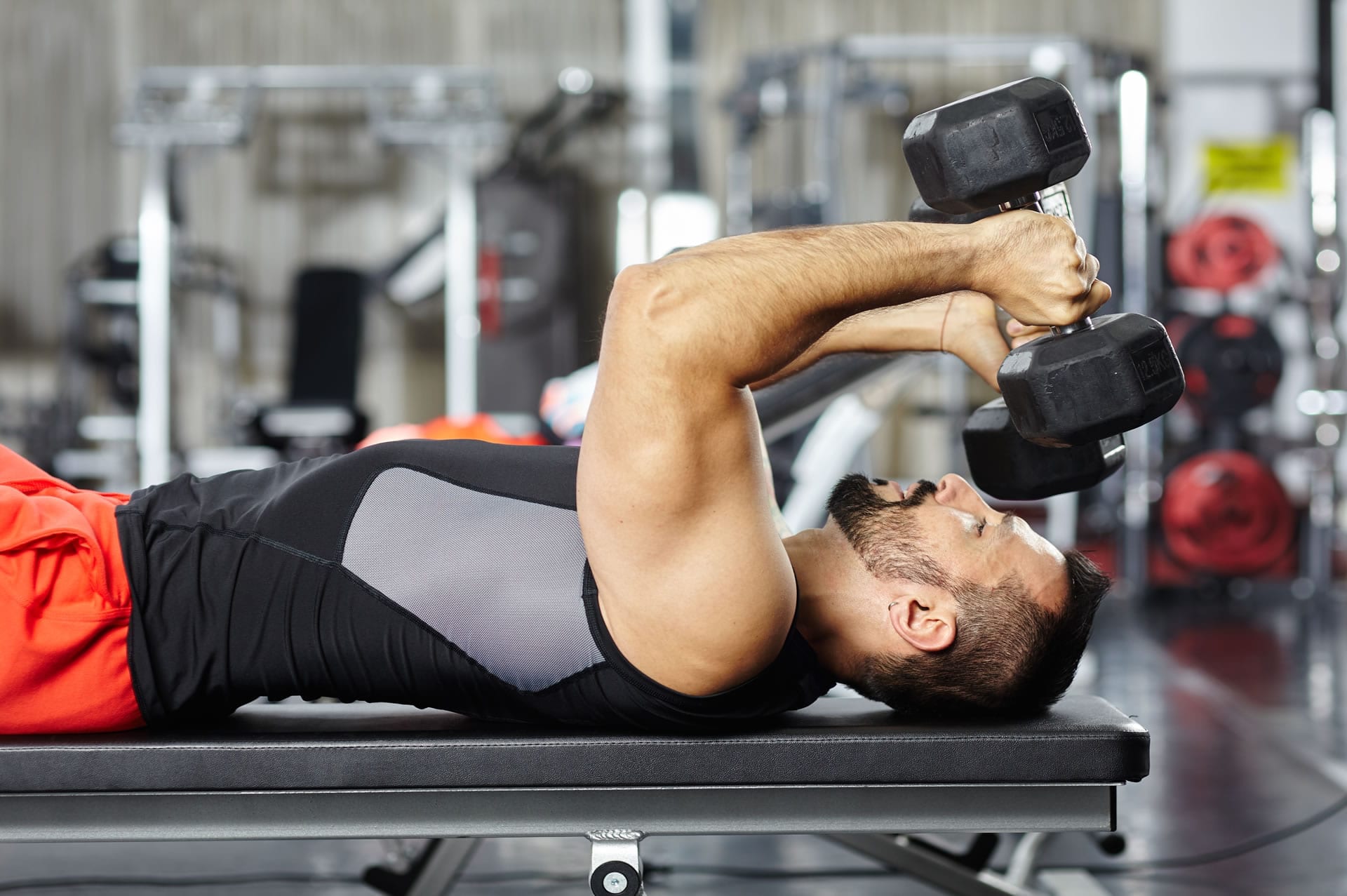 9 ejercicios para tonificar brazos en el gimnasio - El blog del DiR