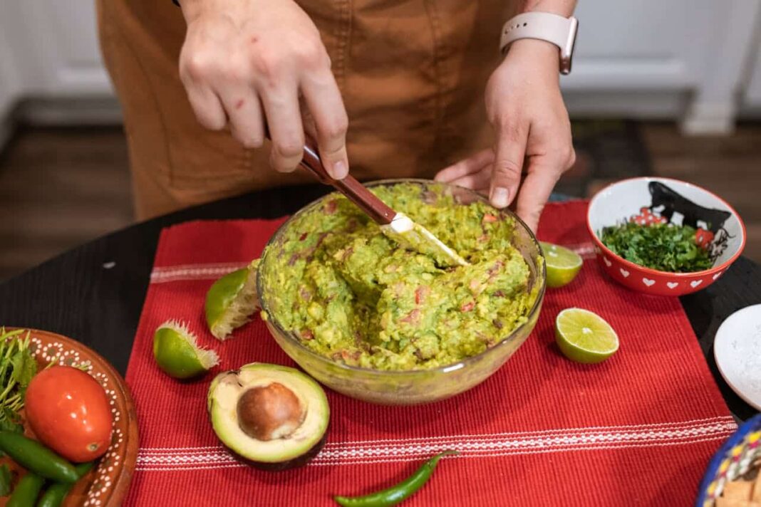 Guacamole. Análisis de este alimentos para tu dieta de gimnasio