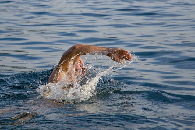 Nadar en el mar