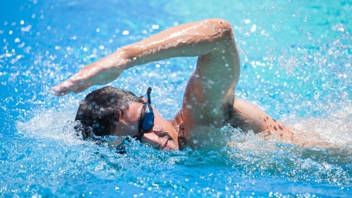 Rutina de pesas para natación